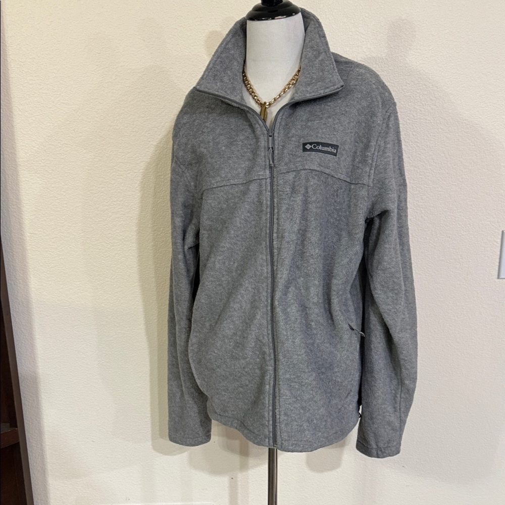 Columbia Men's Full Zip-Up Gray Sweater EUC Size Medium